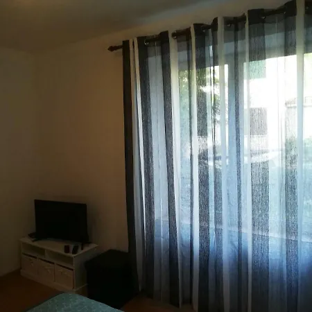 Two By The Sea Apartman *