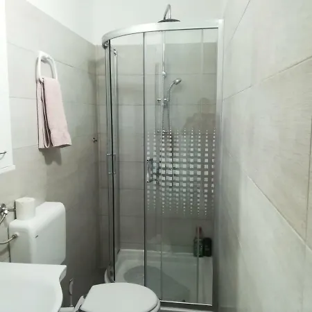 Two By The Sea Apartman *